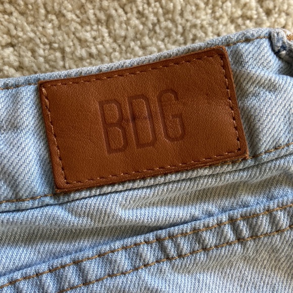 BDG Mom Shorts - Picture 4 of 5